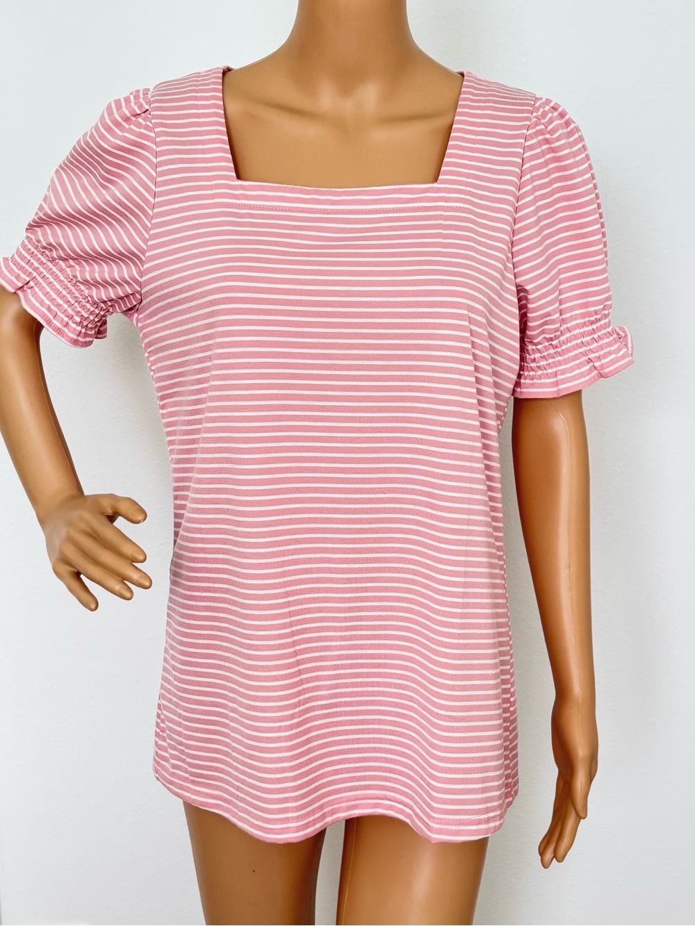 WIHOLL Coral Pink Striped Square Neck Puff Sleeve Top M